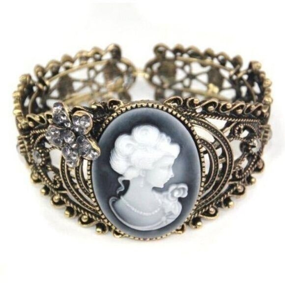Victorian Antiqued Brass Cameo Cuff Bracelet - Picture 2 of 7